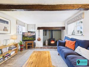 Lounge- click for photo gallery